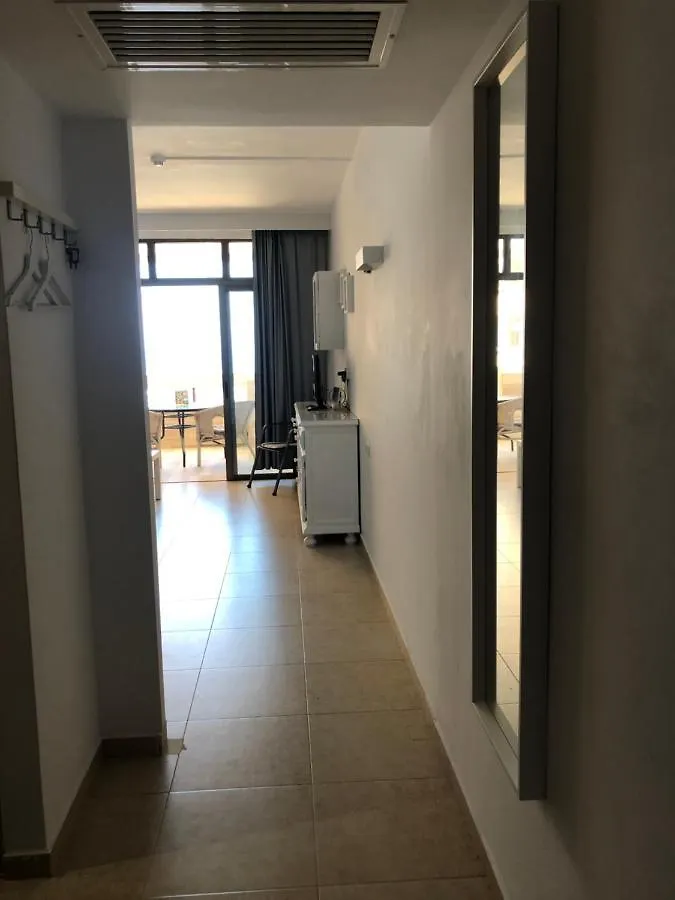 Apartamento Vista Al Mar Las Palmeras 丰希罗拉 0*,  西班牙